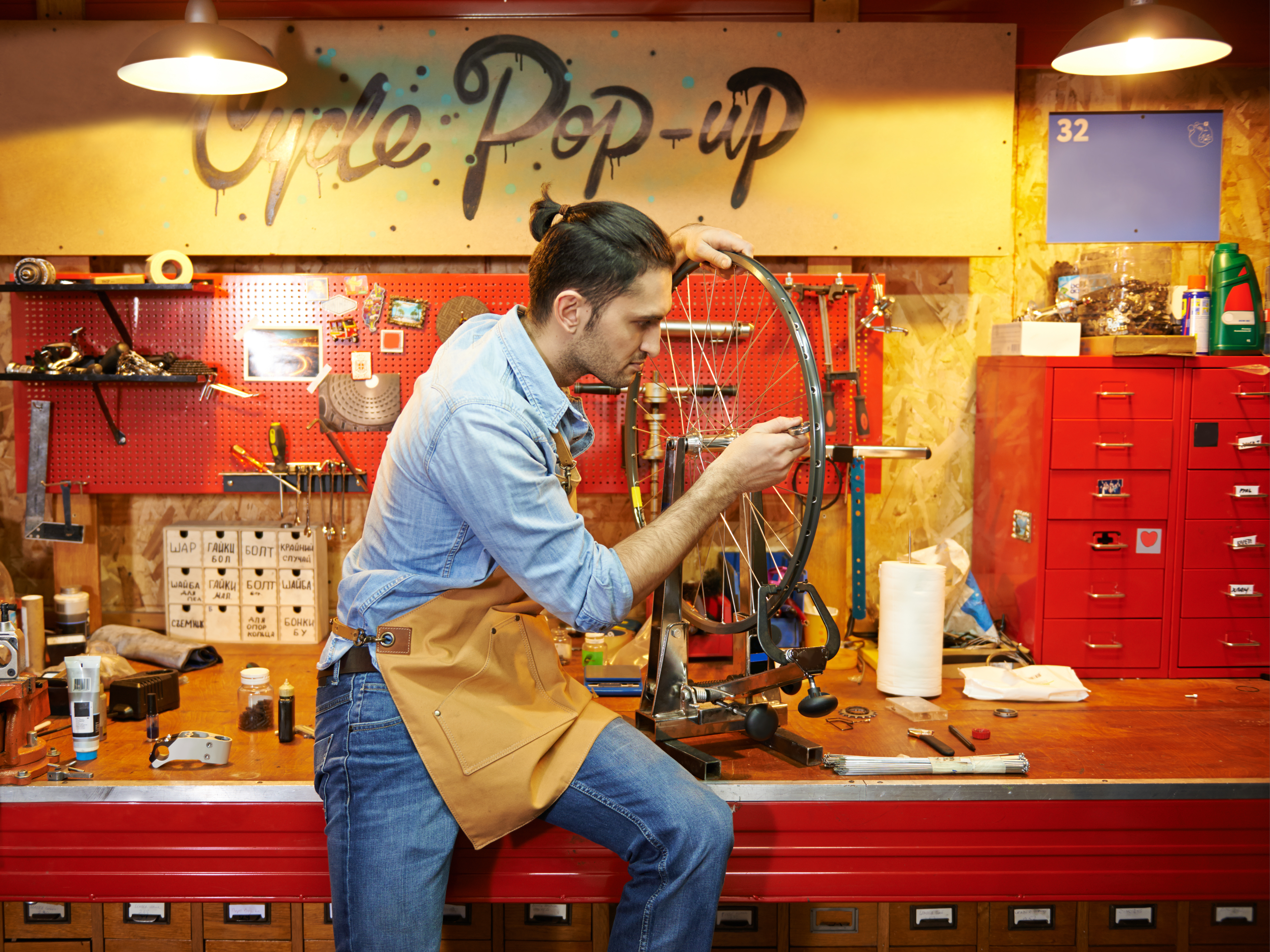 Missing image alt text